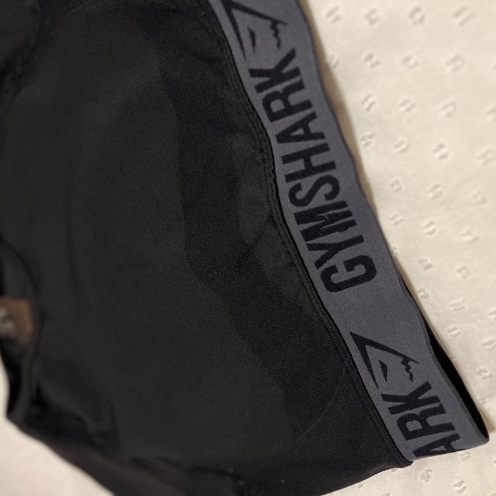 Gymshark Top - Picture 3 of 5